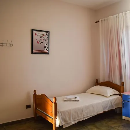Mesdheu Hotel 3*